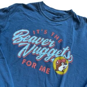 Buc-ee's Beaver Nuggets Graphic Long Sleeve T-Shirt Unisex Blue M Texas Cotton